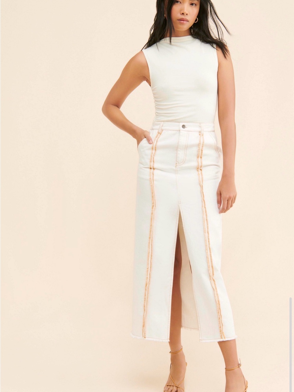 Moon River Overlock Denim Midi Skirt in Cream with Contrast Stitching Size M